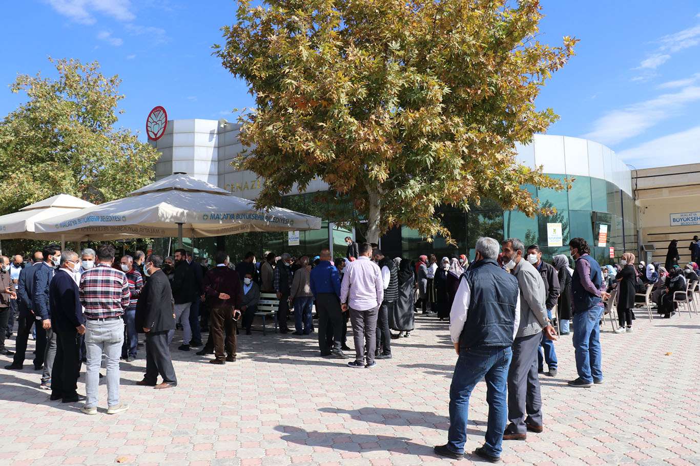 Yarım asır ayni camide görev yapan İmam ile Müezzin aynı gün vefat etti